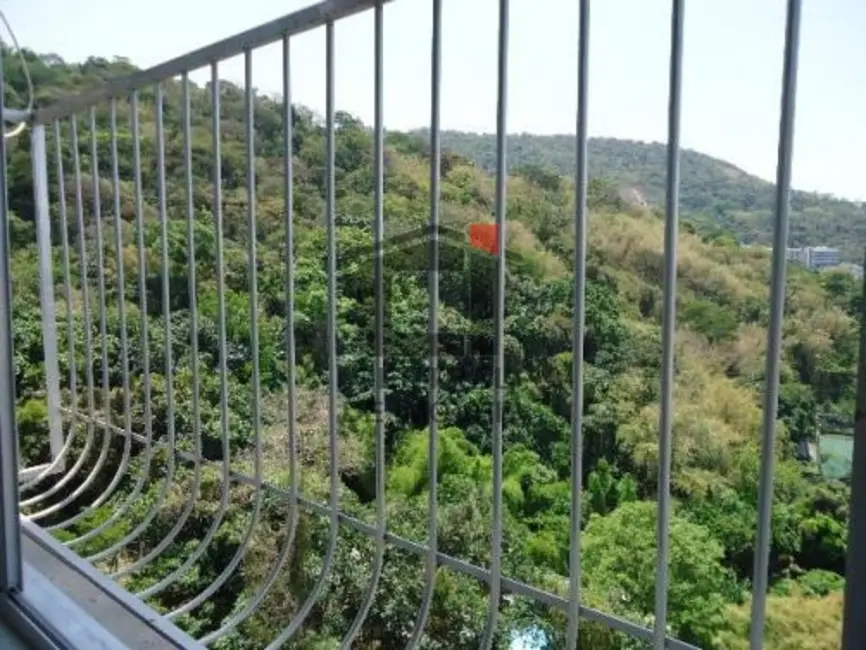 Kitnet com 1 quarto à venda, 26m2 em Rio De Janeiro - RJ - imagem 1 Foto 1 de Kitnet com 1 quarto à venda, 26m2 em Rio De Janeiro - RJ