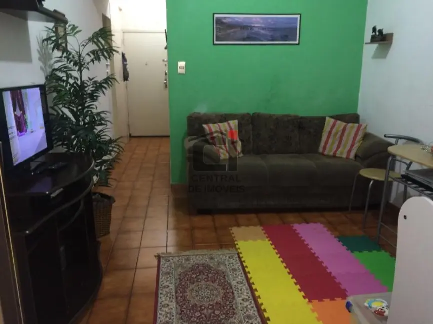 Foto 1 de Kitnet com 1 quarto à venda, 30m2 em Rio De Janeiro - RJ