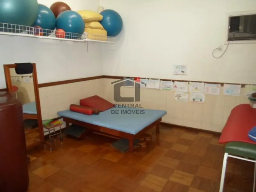 Casa com 7 quartos à venda, 222m2 em Rio De Janeiro - RJ - imagem 4 Foto 4 de Casa com 7 quartos à venda, 222m2 em Rio De Janeiro - RJ