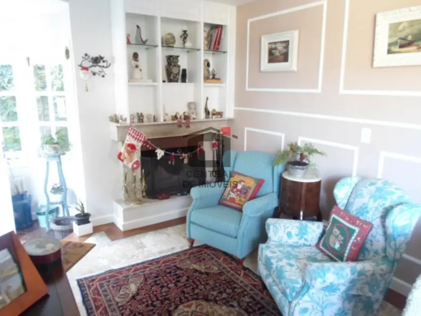 Foto 3 de Casa com 4 quartos à venda, 250m2 em Rio De Janeiro - RJ