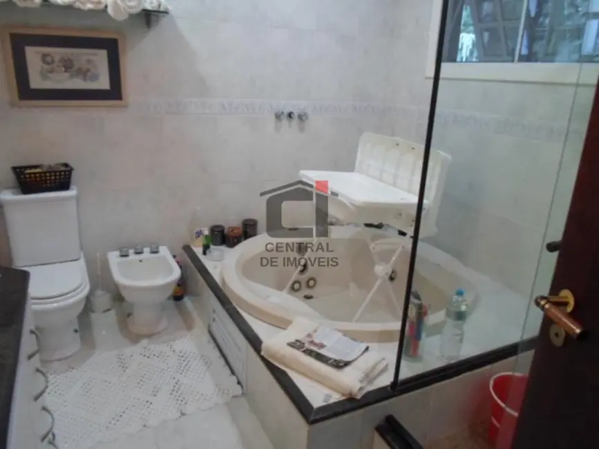 Foto 6 de Casa com 4 quartos à venda, 250m2 em Rio De Janeiro - RJ