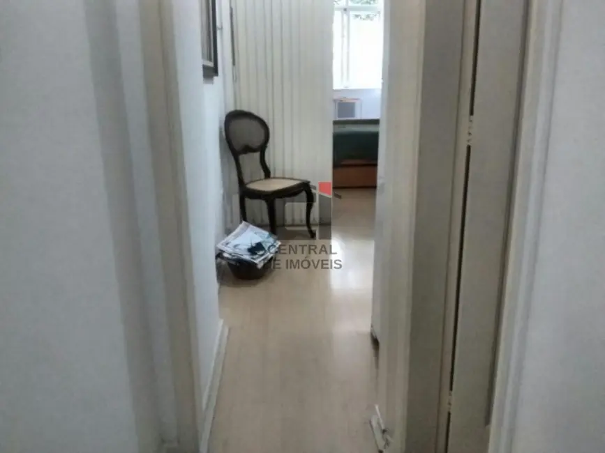 Foto 1 de Kitnet com 1 quarto à venda, 30m2 em Rio De Janeiro - RJ