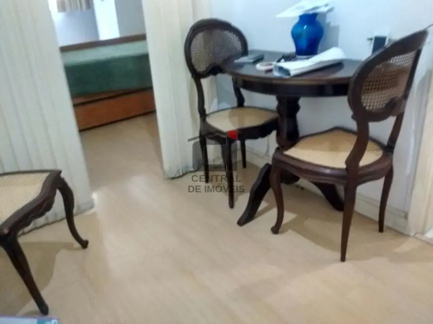 Foto 3 de Kitnet com 1 quarto à venda, 30m2 em Rio De Janeiro - RJ