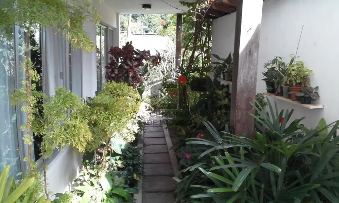 Foto 4 de Casa com 3 quartos à venda, 400m2 em Rio De Janeiro - RJ