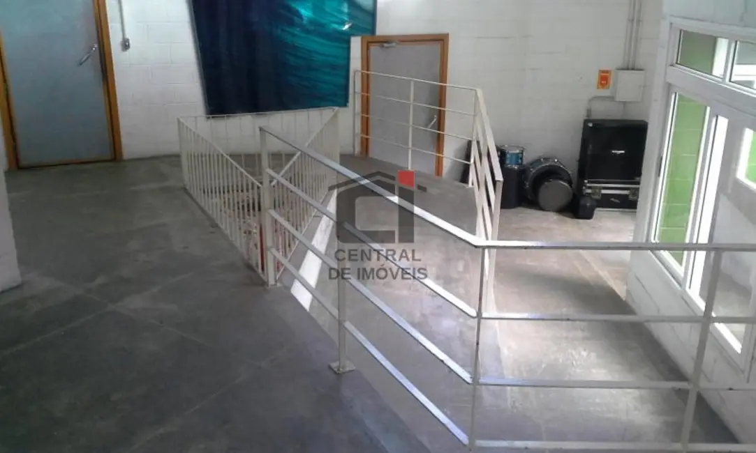 Casa com 4 quartos à venda, 550m2 em Rio De Janeiro - RJ - imagem 4 Foto 4 de Casa com 4 quartos à venda, 550m2 em Rio De Janeiro - RJ