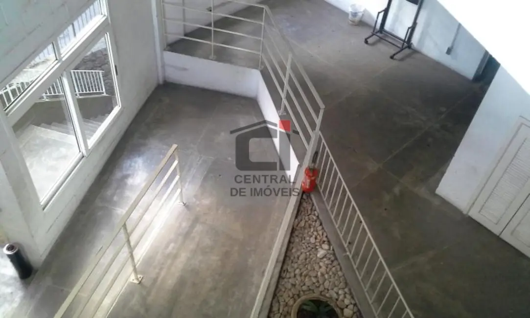 Casa com 4 quartos à venda, 550m2 em Rio De Janeiro - RJ - imagem 6 Foto 6 de Casa com 4 quartos à venda, 550m2 em Rio De Janeiro - RJ