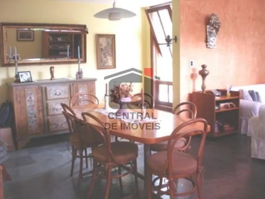 Foto 6 de Casa com 4 quartos à venda, 350m2 em Rio De Janeiro - RJ