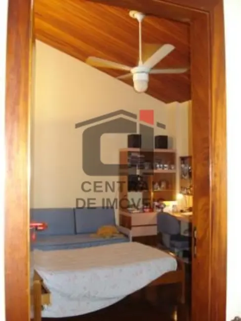 Foto 1 de Casa com 4 quartos à venda, 350m2 em Rio De Janeiro - RJ