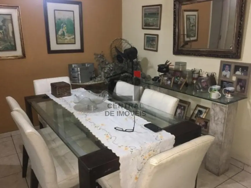 Apartamento com 3 quartos à venda, 130m2 em Rio De Janeiro - RJ - imagem 3 Foto 3 de Apartamento com 3 quartos à venda, 130m2 em Rio De Janeiro - RJ