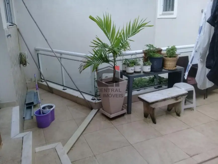 Foto 2 de Casa com 4 quartos à venda, 270m2 em Rio De Janeiro - RJ