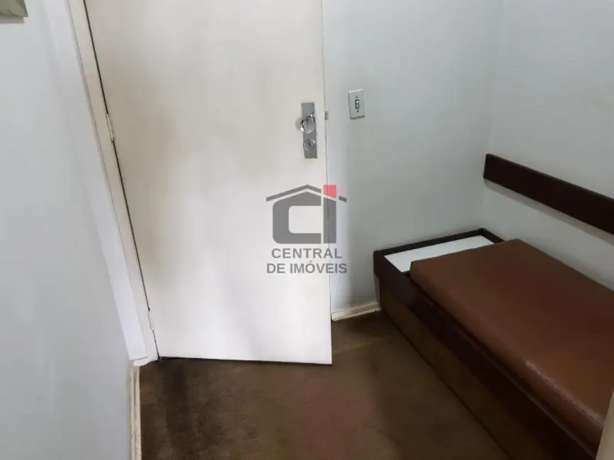 Sala Comercial à venda e para alugar, 37m2 em Rio De Janeiro - RJ - imagem 6 Foto 6 de Sala Comercial à venda e para alugar, 37m2 em Rio De Janeiro - RJ