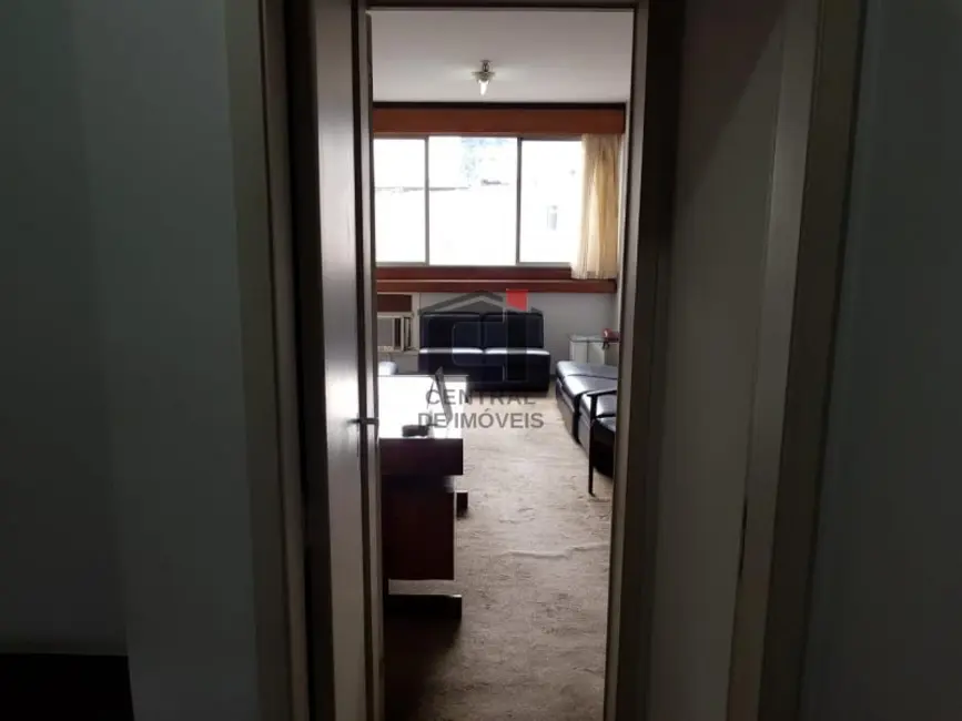 Sala Comercial à venda e para alugar, 37m2 em Rio De Janeiro - RJ - imagem 5 Foto 5 de Sala Comercial à venda e para alugar, 37m2 em Rio De Janeiro - RJ