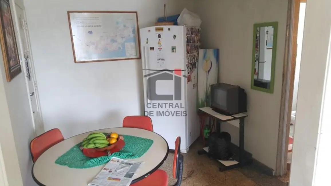 Foto 2 de Kitnet com 1 quarto à venda, 35m2 em Rio De Janeiro - RJ