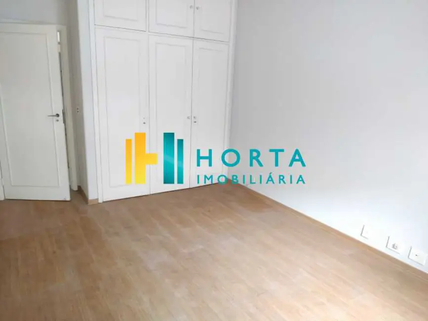 Apartamento com 4 quartos à venda, 244m2 em Rio De Janeiro - RJ - imagem 4 Foto 4 de Apartamento com 4 quartos à venda, 244m2 em Rio De Janeiro - RJ