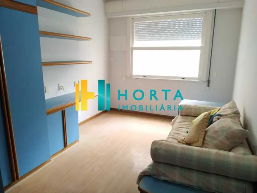Apartamento com 4 quartos à venda, 244m2 em Rio De Janeiro - RJ - imagem 8 Foto 8 de Apartamento com 4 quartos à venda, 244m2 em Rio De Janeiro - RJ
