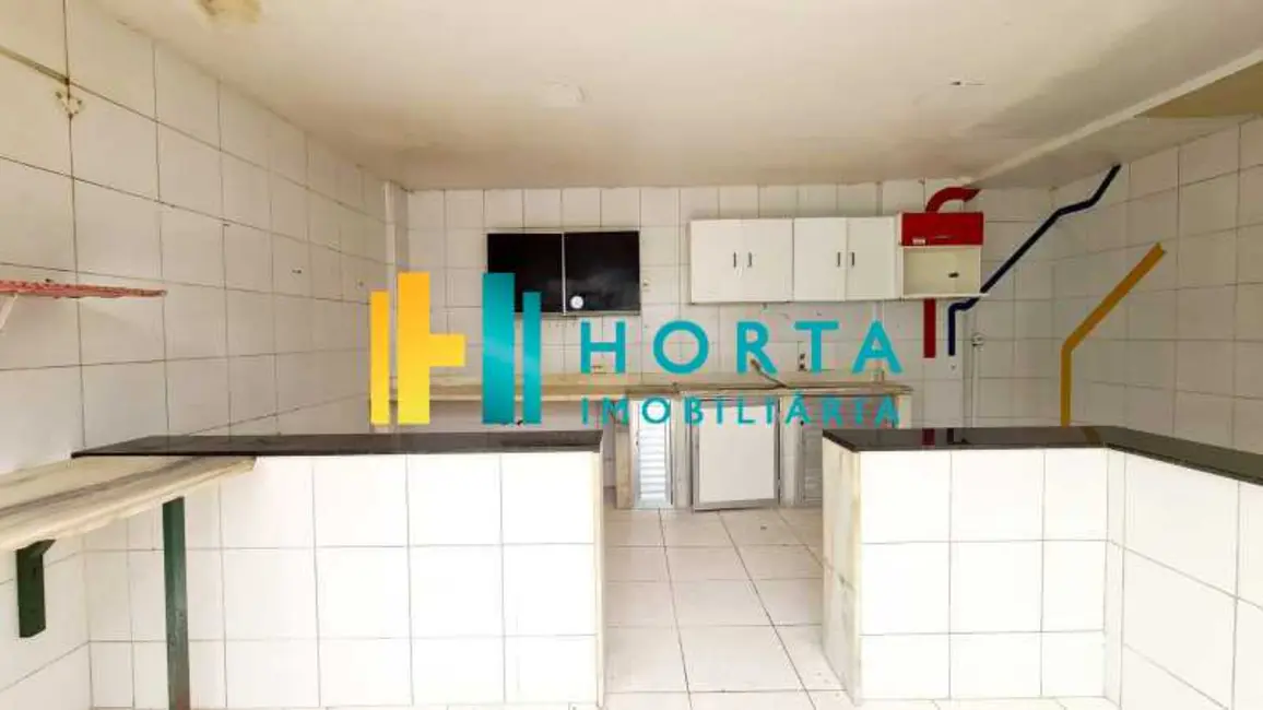 Casa com 14 quartos à venda, 352m2 em Rio De Janeiro - RJ - imagem 7 Foto 7 de Casa com 14 quartos à venda, 352m2 em Rio De Janeiro - RJ