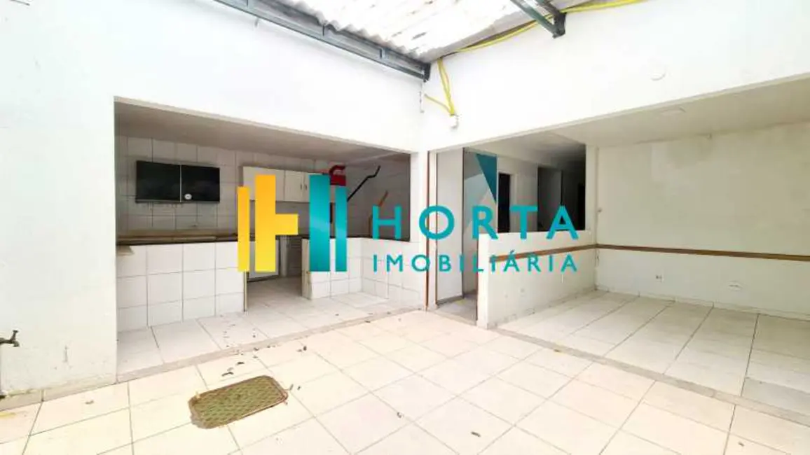 Casa com 14 quartos à venda, 352m2 em Rio De Janeiro - RJ - imagem 8 Foto 8 de Casa com 14 quartos à venda, 352m2 em Rio De Janeiro - RJ