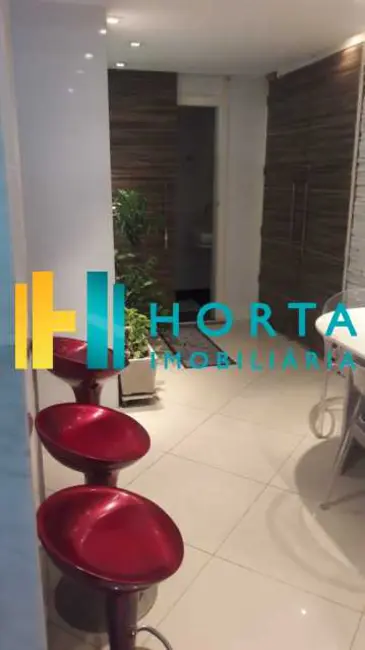 Foto 4 de Apartamento com 2 quartos à venda, 105m2 em Rio De Janeiro - RJ