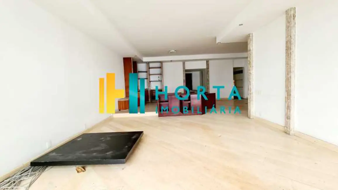 Foto 2 de Apartamento com 4 quartos à venda, 243m2 em Rio De Janeiro - RJ