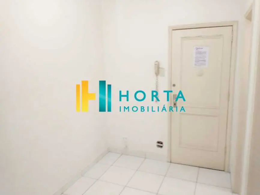 Kitnet à venda, 32m2 em Rio De Janeiro - RJ - imagem 2 Foto 2 de Kitnet à venda, 32m2 em Rio De Janeiro - RJ