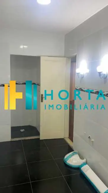 Apartamento com 4 quartos para alugar em Rio De Janeiro - RJ - imagem 2 Foto 2 de Apartamento com 4 quartos para alugar em Rio De Janeiro - RJ
