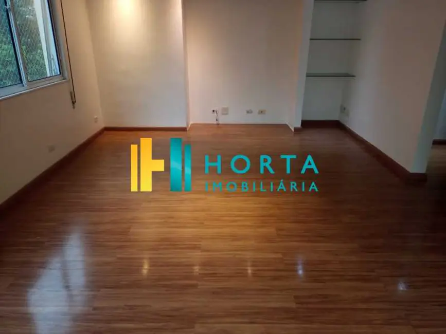 Apartamento com 4 quartos à venda, 216m2 em Rio De Janeiro - RJ - imagem 4 Foto 4 de Apartamento com 4 quartos à venda, 216m2 em Rio De Janeiro - RJ