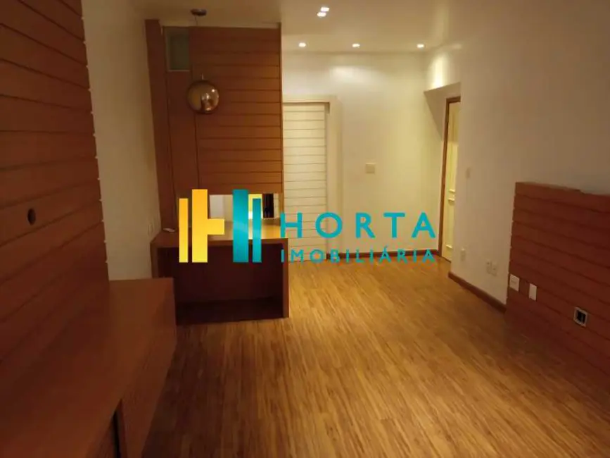 Apartamento com 4 quartos à venda, 216m2 em Rio De Janeiro - RJ - imagem 8 Foto 8 de Apartamento com 4 quartos à venda, 216m2 em Rio De Janeiro - RJ