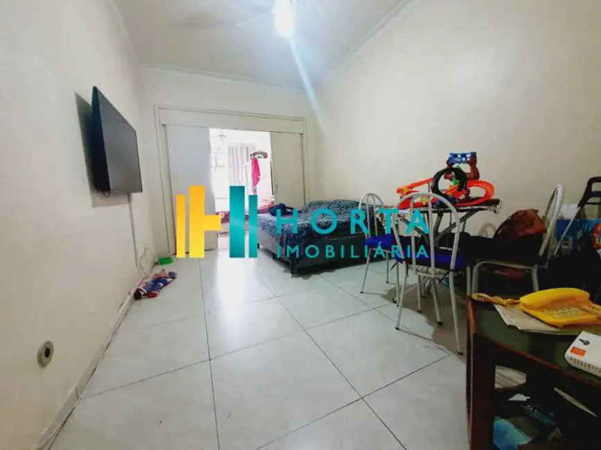 Kitnet com 1 quarto à venda, 50m2 em Rio De Janeiro - RJ - imagem 9 Foto 9 de Kitnet com 1 quarto à venda, 50m2 em Rio De Janeiro - RJ