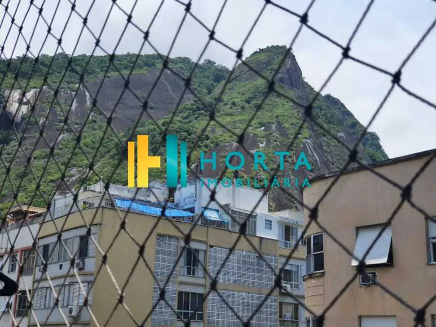 Foto 2 de Kitnet com 1 quarto à venda, 50m2 em Rio De Janeiro - RJ