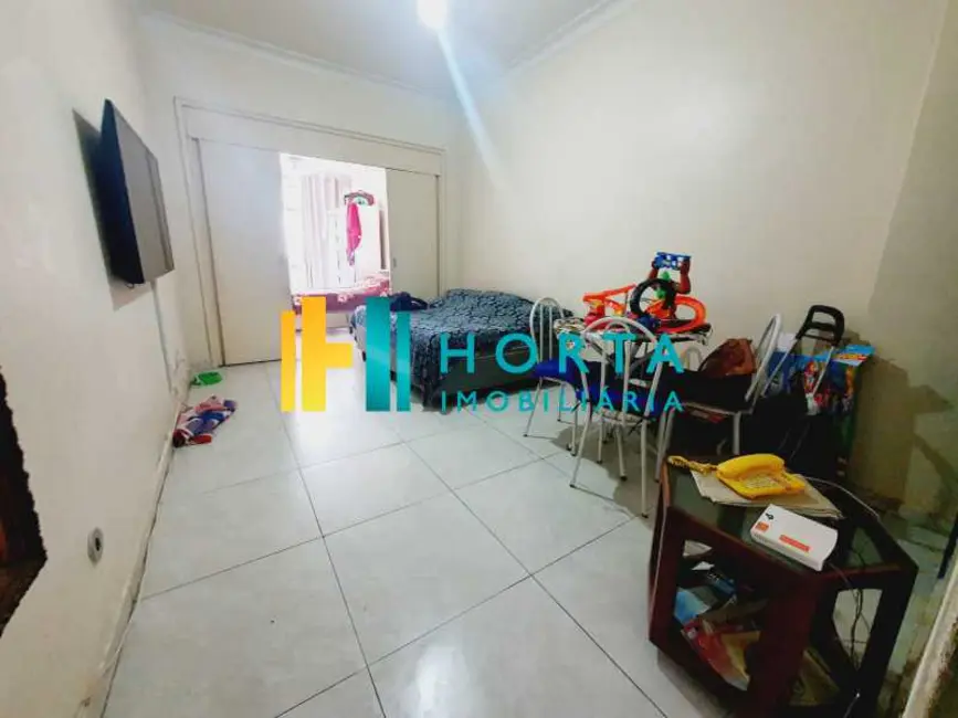 Kitnet com 1 quarto à venda, 50m2 em Rio De Janeiro - RJ - imagem 8 Foto 8 de Kitnet com 1 quarto à venda, 50m2 em Rio De Janeiro - RJ
