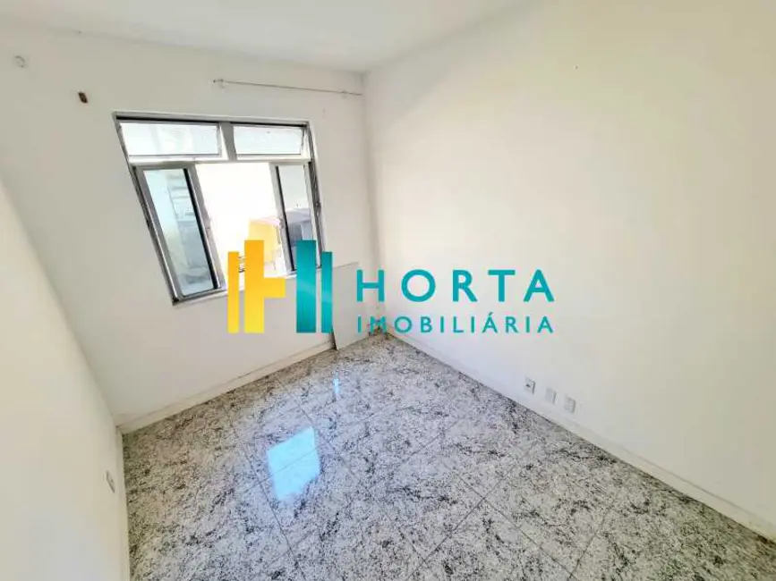 Kitnet à venda, 18m2 em Rio De Janeiro - RJ - imagem 2 Foto 2 de Kitnet à venda, 18m2 em Rio De Janeiro - RJ