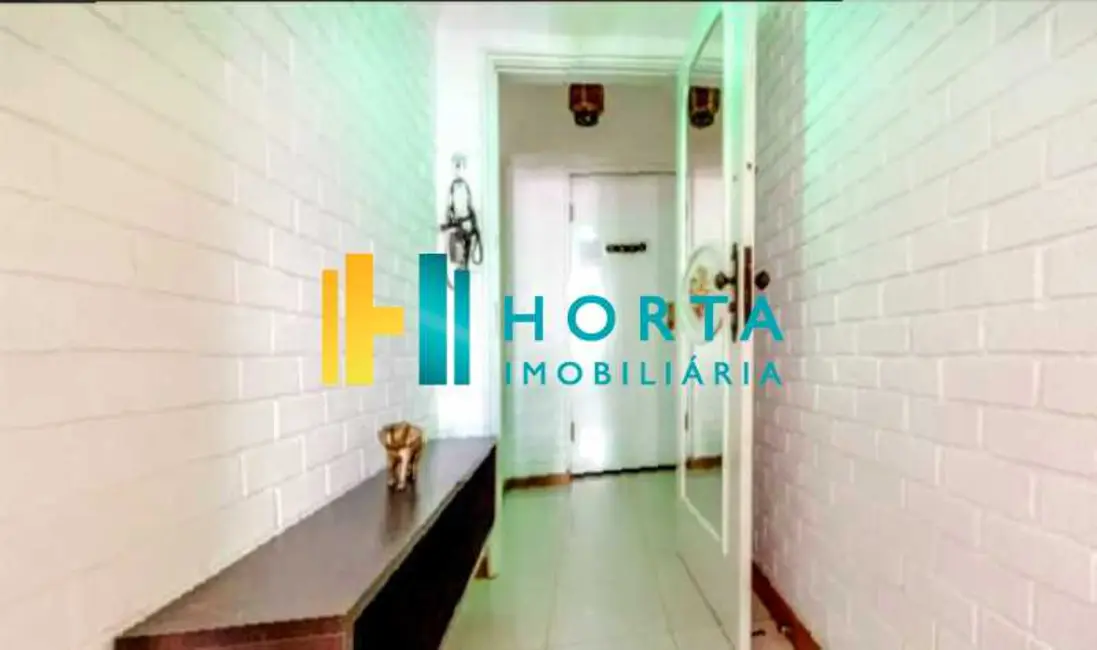 Apartamento com 3 quartos à venda, 112m2 em Rio De Janeiro - RJ - imagem 2 Foto 2 de Apartamento com 3 quartos à venda, 112m2 em Rio De Janeiro - RJ