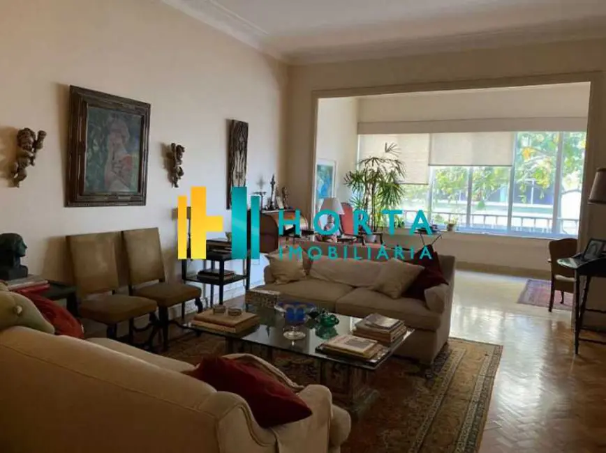 Foto 2 de Apartamento com 4 quartos à venda, 304m2 em Rio De Janeiro - RJ