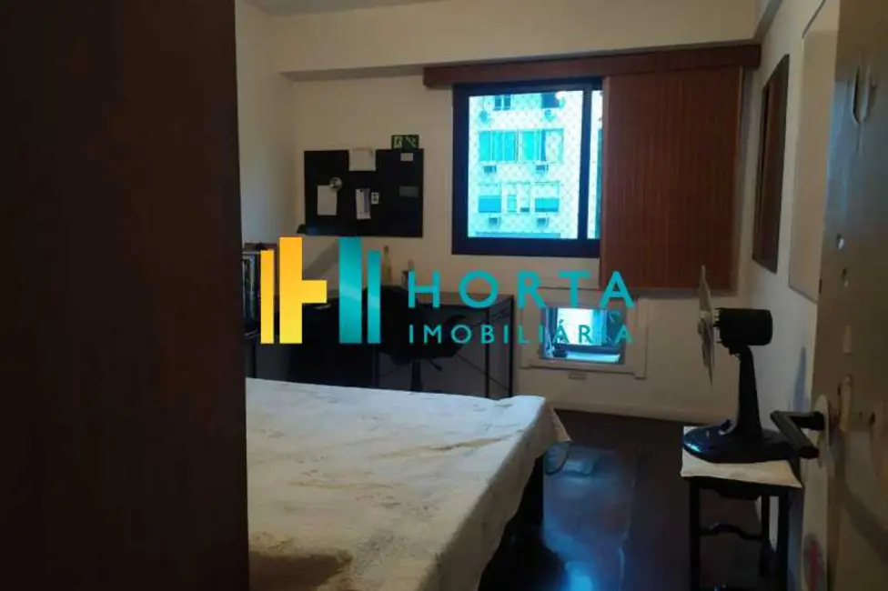 Foto 8 de Apartamento com 4 quartos à venda, 170m2 em Rio De Janeiro - RJ