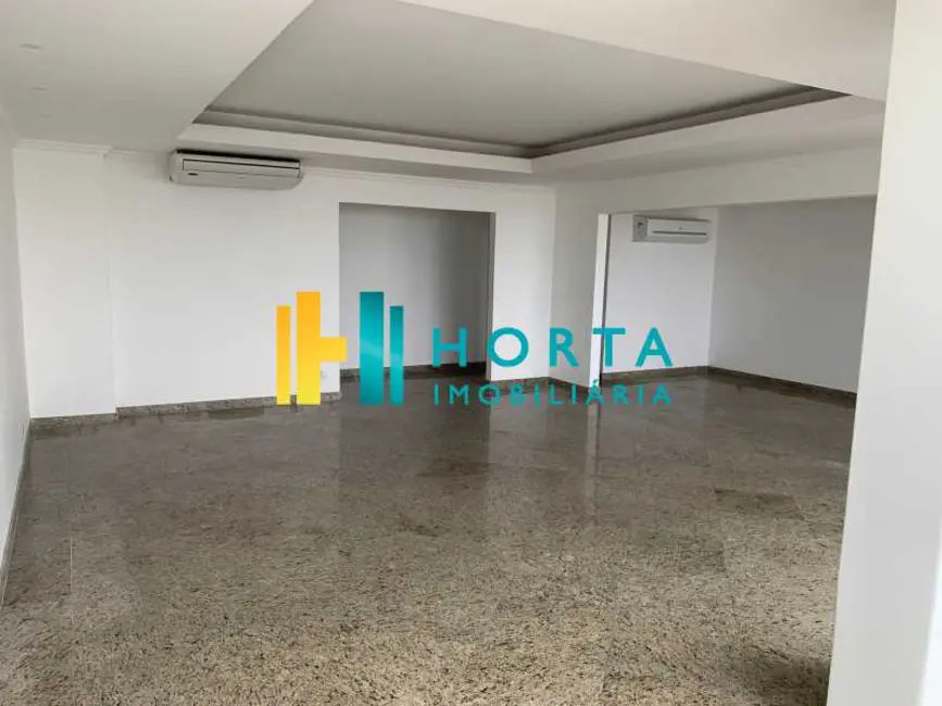 Apartamento com 3 quartos para alugar, 188m2 em Rio De Janeiro - RJ - imagem 4 Foto 4 de Apartamento com 3 quartos para alugar, 188m2 em Rio De Janeiro - RJ
