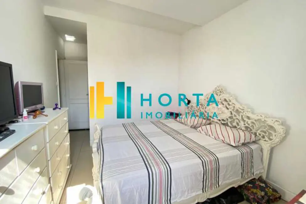 Foto 9 de Apartamento com 4 quartos à venda, 165m2 em Rio De Janeiro - RJ