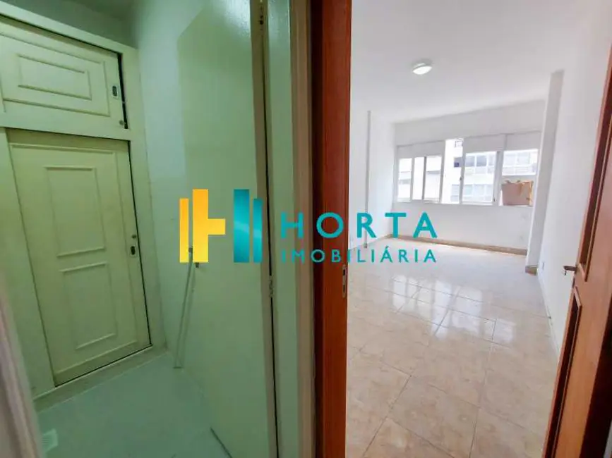 Sala Comercial à venda, 38m2 em Rio De Janeiro - RJ - imagem 9 Foto 9 de Sala Comercial à venda, 38m2 em Rio De Janeiro - RJ