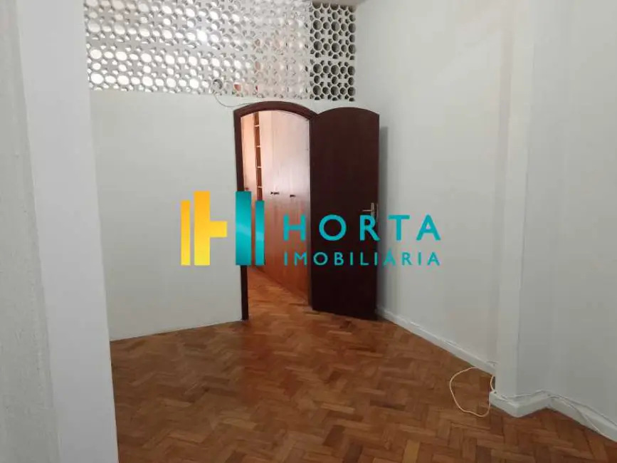 Kitnet com 1 quarto à venda e para alugar, 29m2 em Rio De Janeiro - RJ - imagem 6 Foto 6 de Kitnet com 1 quarto à venda e para alugar, 29m2 em Rio De Janeiro - RJ