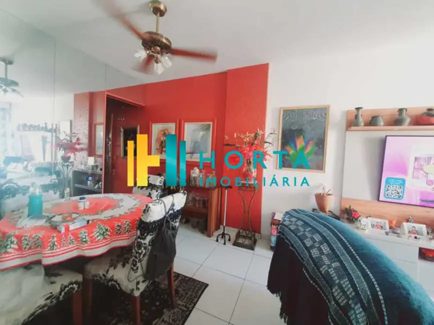 Apartamento com 1 quarto à venda, 58m2 em Rio De Janeiro - RJ - imagem 2 Foto 2 de Apartamento com 1 quarto à venda, 58m2 em Rio De Janeiro - RJ