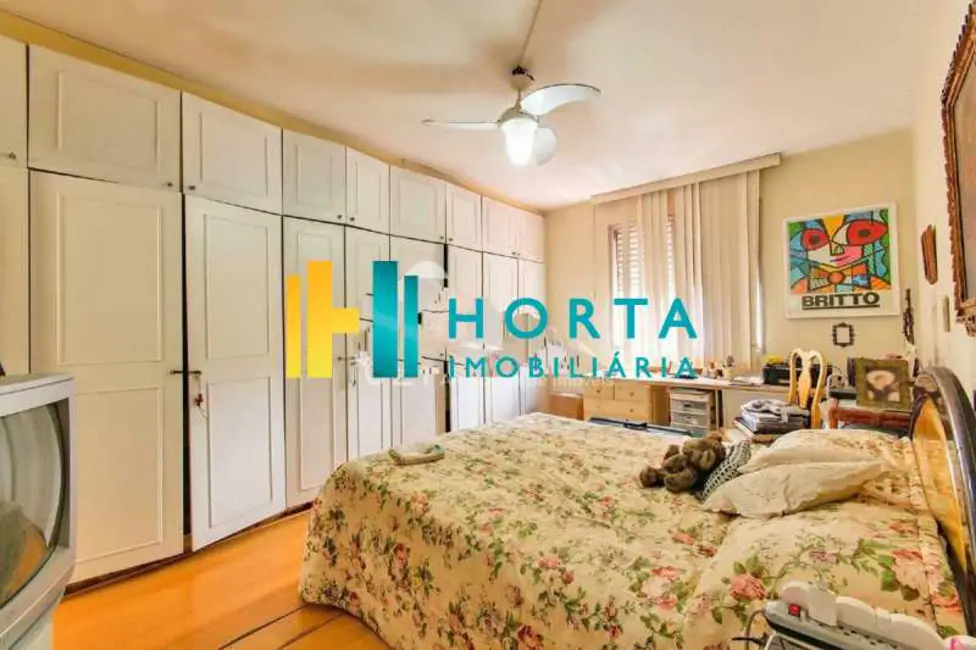 Apartamento com 4 quartos à venda, 138m2 em Rio De Janeiro - RJ - imagem 5 Foto 5 de Apartamento com 4 quartos à venda, 138m2 em Rio De Janeiro - RJ