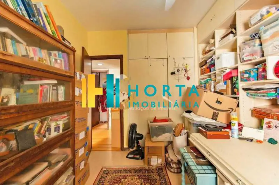Apartamento com 4 quartos à venda, 138m2 em Rio De Janeiro - RJ - imagem 8 Foto 8 de Apartamento com 4 quartos à venda, 138m2 em Rio De Janeiro - RJ