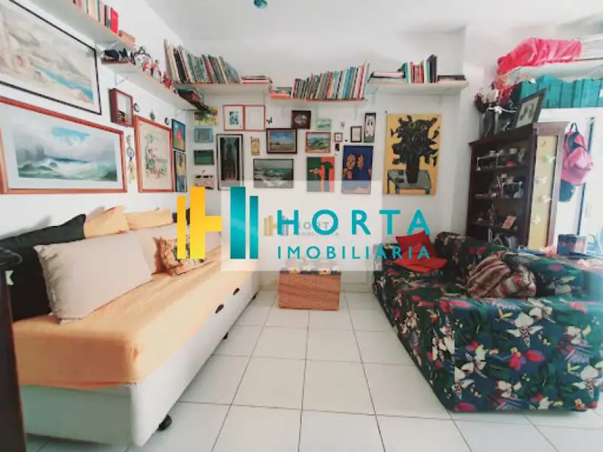 Kitnet com 1 quarto à venda, 25m2 em Rio De Janeiro - RJ - imagem 3 Foto 3 de Kitnet com 1 quarto à venda, 25m2 em Rio De Janeiro - RJ