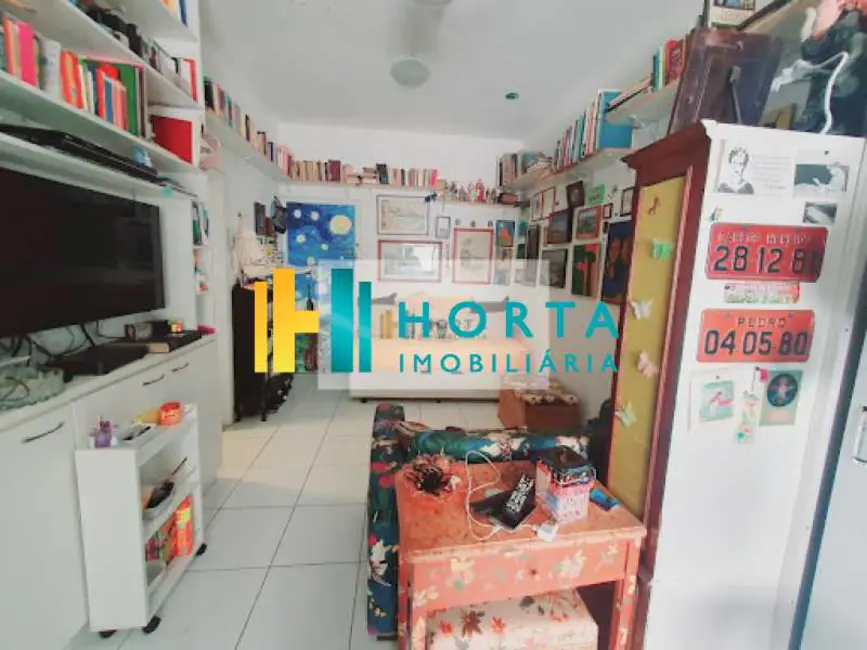 Kitnet com 1 quarto à venda, 25m2 em Rio De Janeiro - RJ - imagem 4 Foto 4 de Kitnet com 1 quarto à venda, 25m2 em Rio De Janeiro - RJ