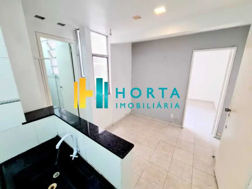 Foto 2 de Kitnet à venda, 28m2 em Rio De Janeiro - RJ