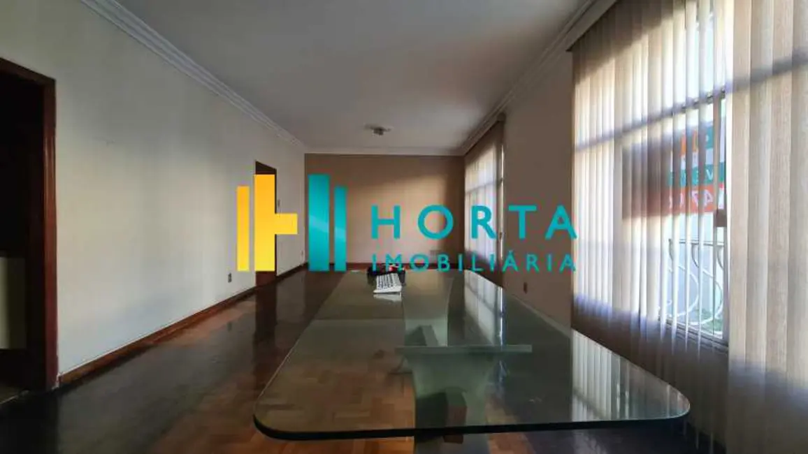 Apartamento com 3 quartos à venda, 131m2 em Rio De Janeiro - RJ - imagem 2 Foto 2 de Apartamento com 3 quartos à venda, 131m2 em Rio De Janeiro - RJ