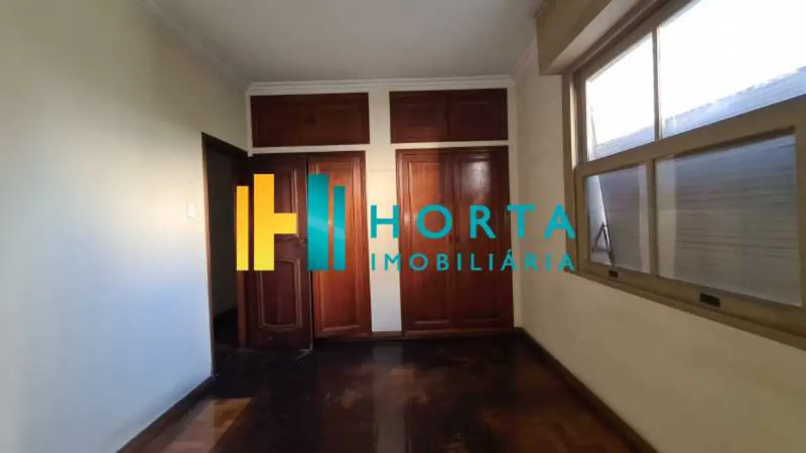 Apartamento com 3 quartos à venda, 131m2 em Rio De Janeiro - RJ - imagem 9 Foto 9 de Apartamento com 3 quartos à venda, 131m2 em Rio De Janeiro - RJ