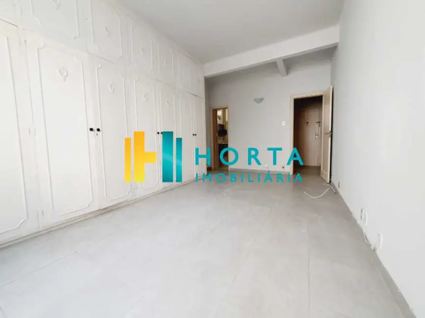 Foto 3 de Kitnet com 1 quarto à venda, 30m2 em Rio De Janeiro - RJ