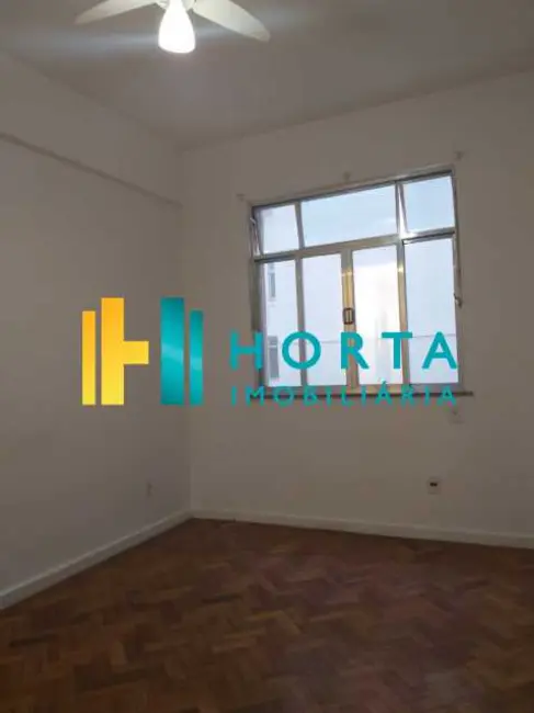 Foto 2 de Kitnet à venda, 22m2 em Rio De Janeiro - RJ