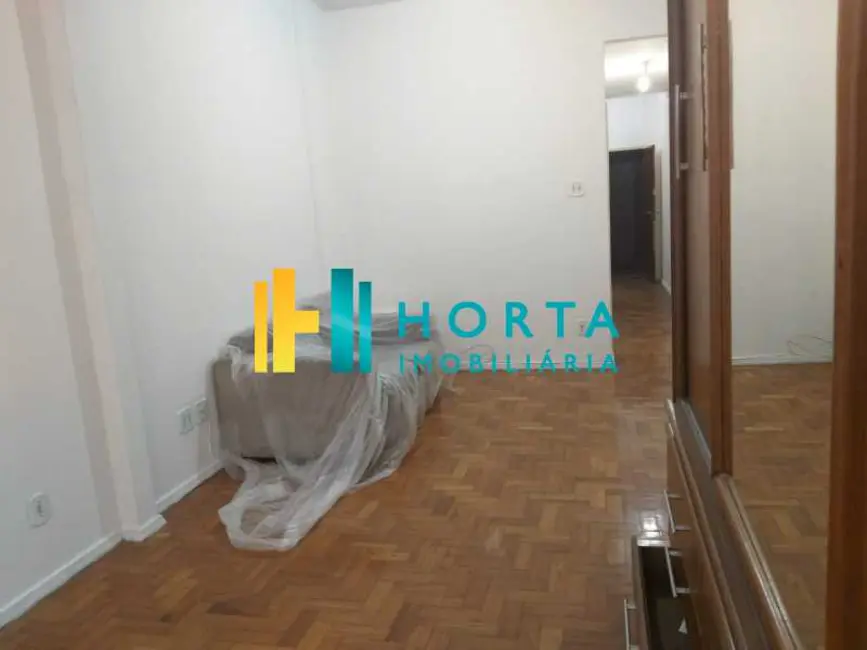 Foto 2 de Kitnet à venda, 27m2 em Rio De Janeiro - RJ
