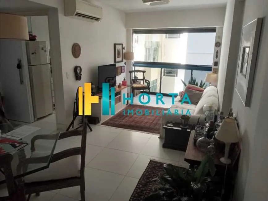 Foto 2 de Apartamento com 2 quartos à venda, 72m2 em Rio De Janeiro - RJ